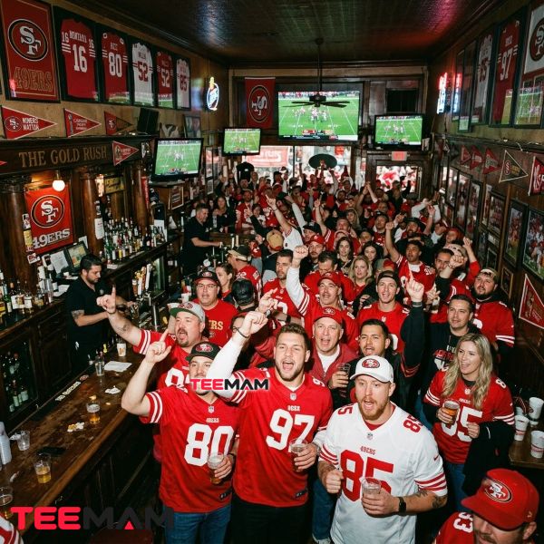Top Sports Bars in San Francisco & the Bay Area to Watch a 49ers Game 12 Historic San Francisco Sports Bar During 49ers Game