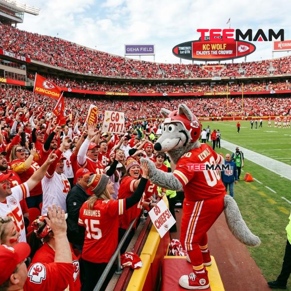 Kansas City Chiefs Mascot Game Day Experience