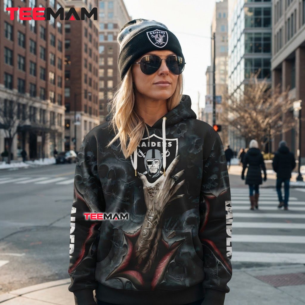 Las Vegas Raiders 3D Hoodie Skull Zombie Hand Ripped Back Las Vegas Raiders 3D Hoodie Skull Zombie Hand Ripped Back