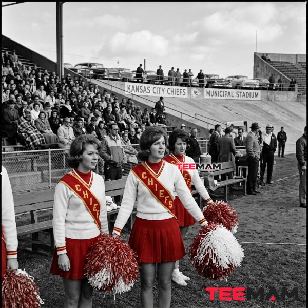 Kansas City Chiefs Cheerleaders: History and Role in Gameday Culture 11 Kansas City Chiefs Cheerleaders History And Origins