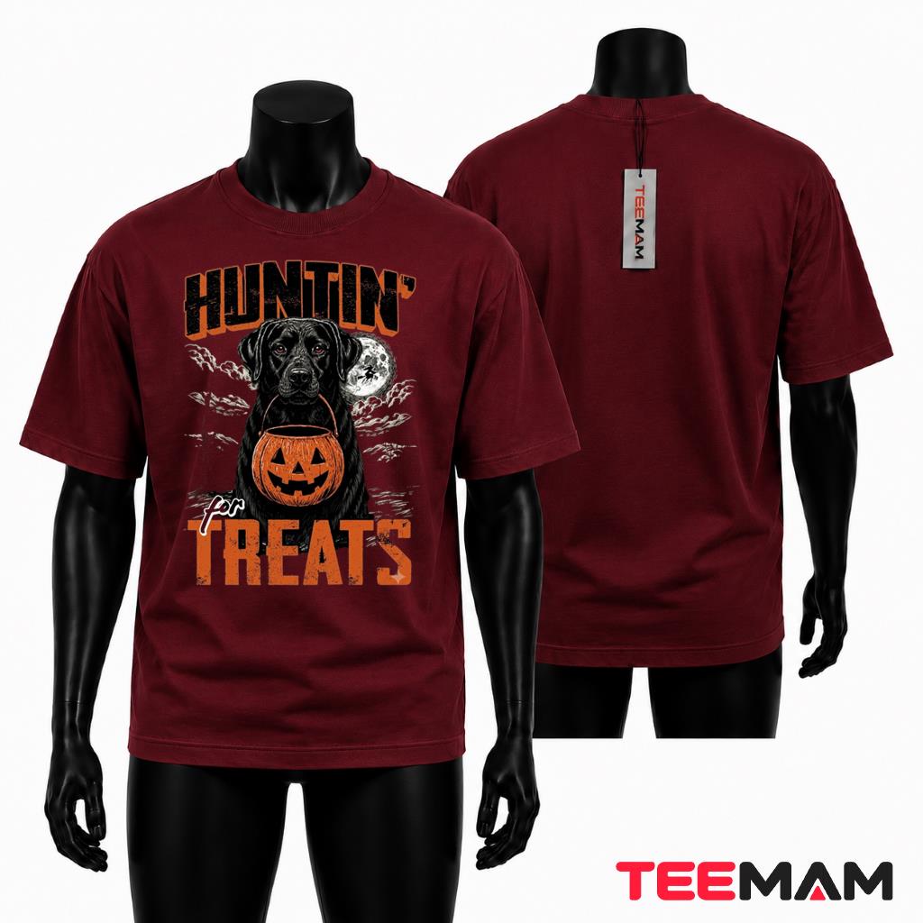 Black Labrador Halloween T-Shirt Huntin For Treats