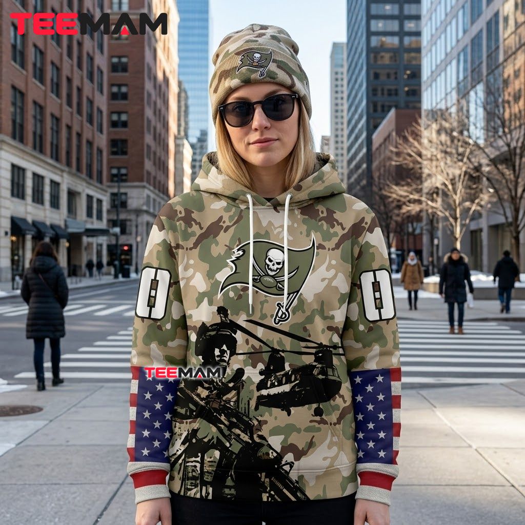 Tampa Bay Buccaneers 3D Hoodie Camo Soldier Helicopter Salute Back Tampa Bay Buccaneers 3D Hoodie Camo Soldier Helicopter Salute Back