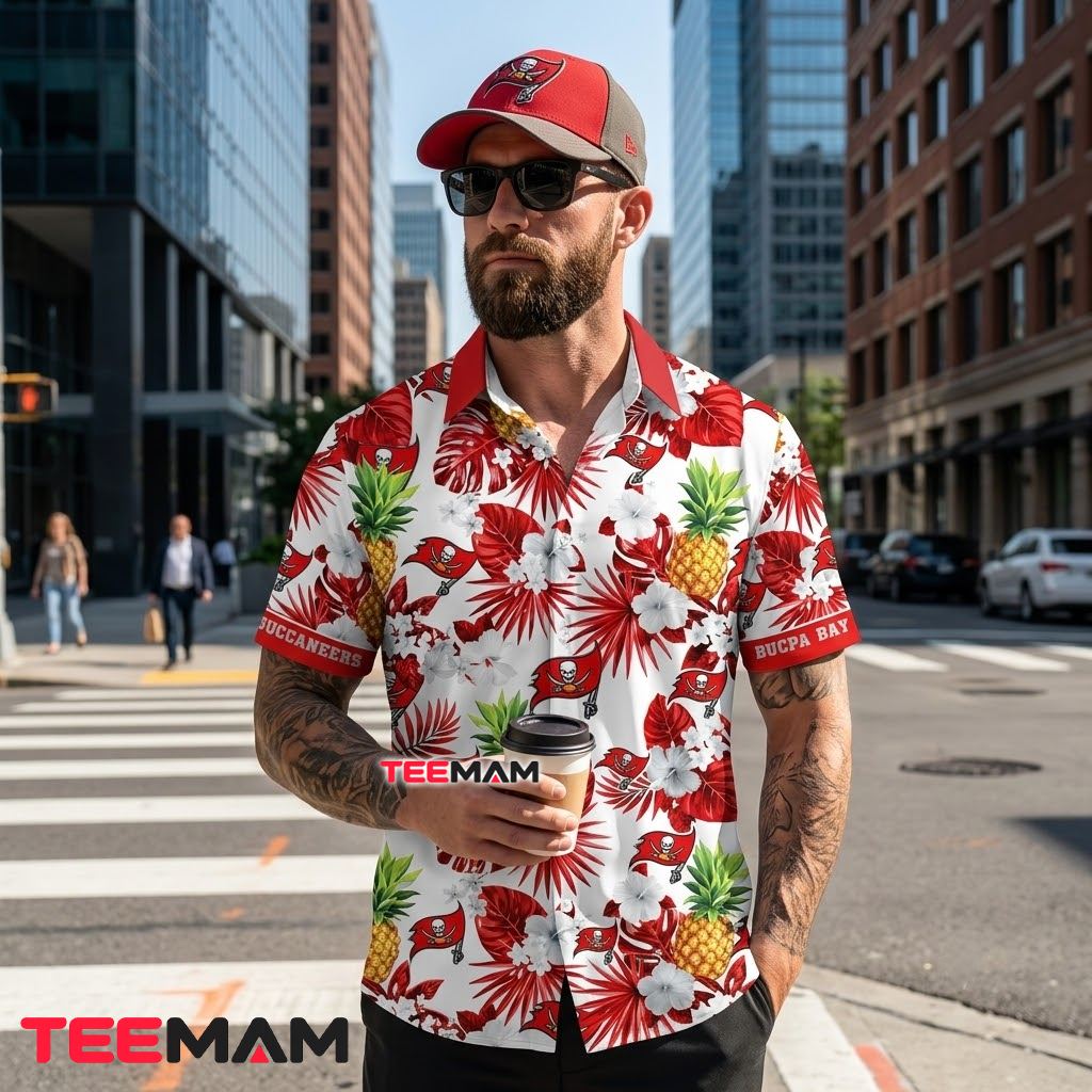 Tampa Bay Buccaneers Hawaiian Shirt Pineapple Floral Beach Back Tampa Bay Buccaneers Hawaiian Shirt Pineapple Floral Beach Back
