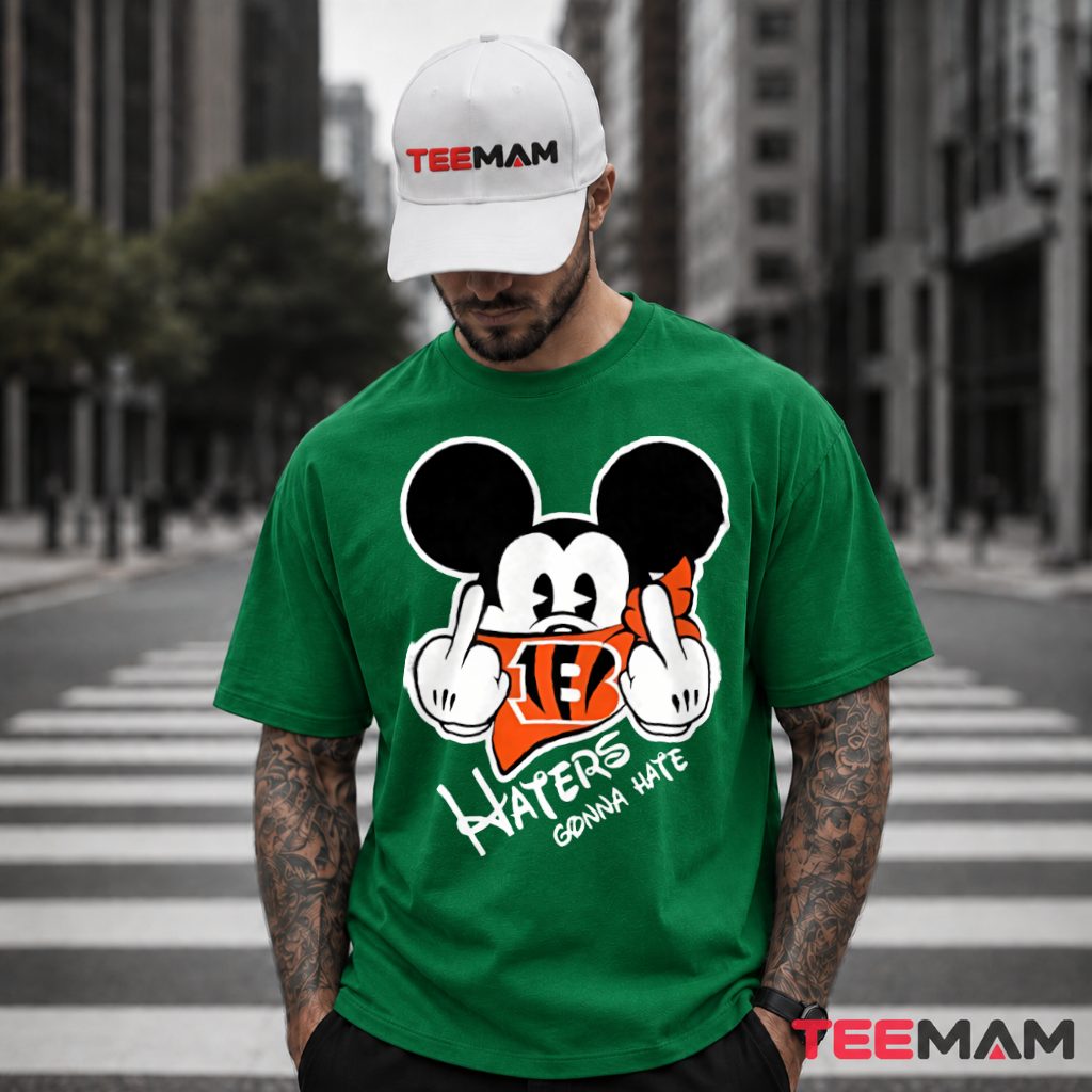 Cincinnati Bengals Peanuts Christmas Tree Shirt Cincinnati Bengals Peanuts Christmas Tree Shirt