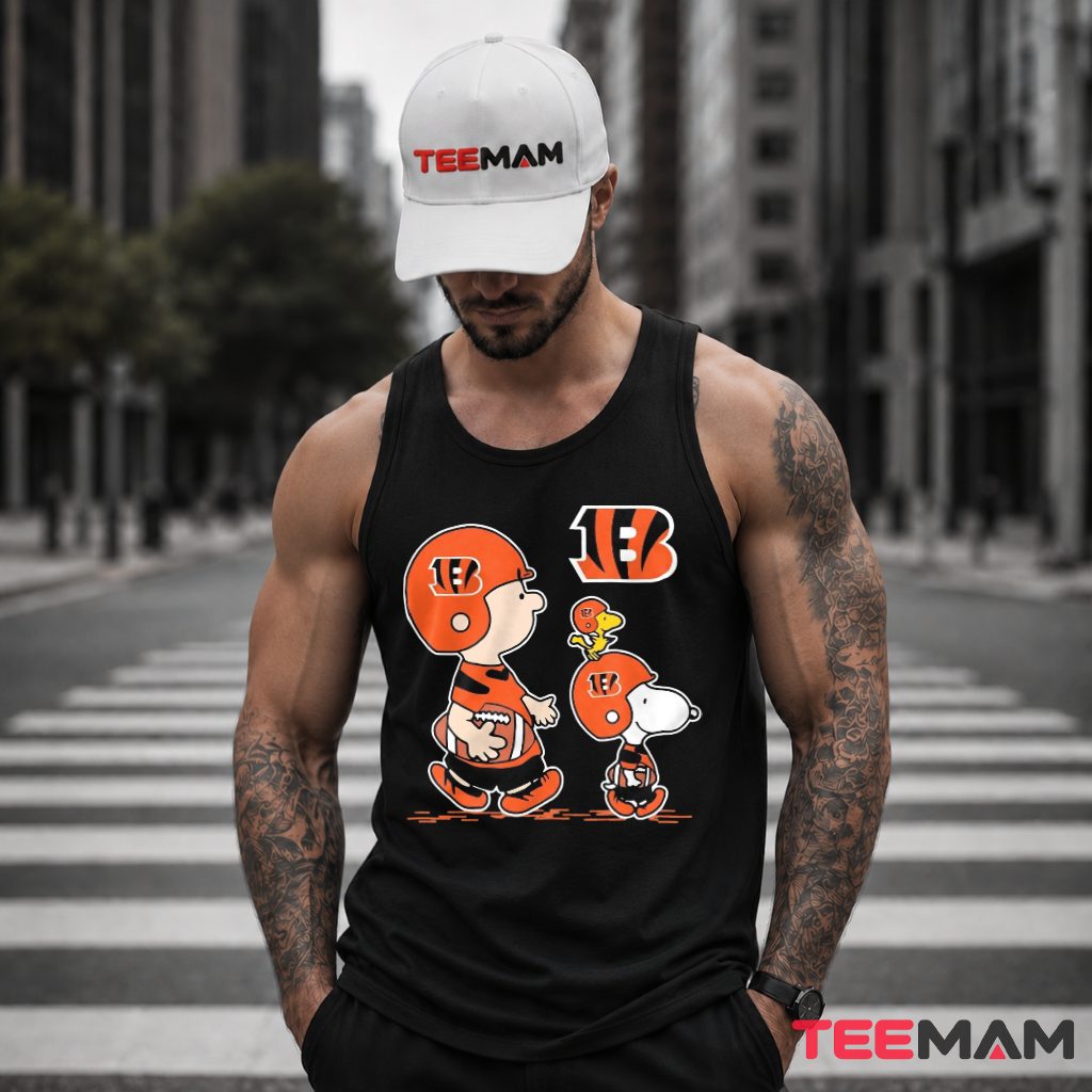 Cincinnati Bengals Peanuts Football Squad Tank Top Cincinnati Bengals Peanuts Football Squad Tank Top