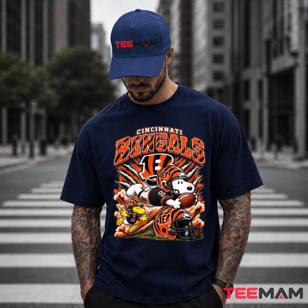 Cincinnati Bengals Snoopy Woodstock Touchdown Dive T-Shirt