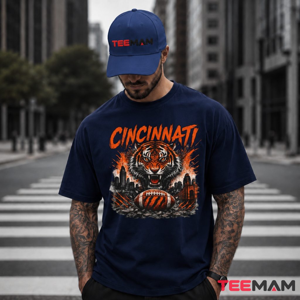 Cincinnati Bengals Tiger Skyline Roar T-Shirt