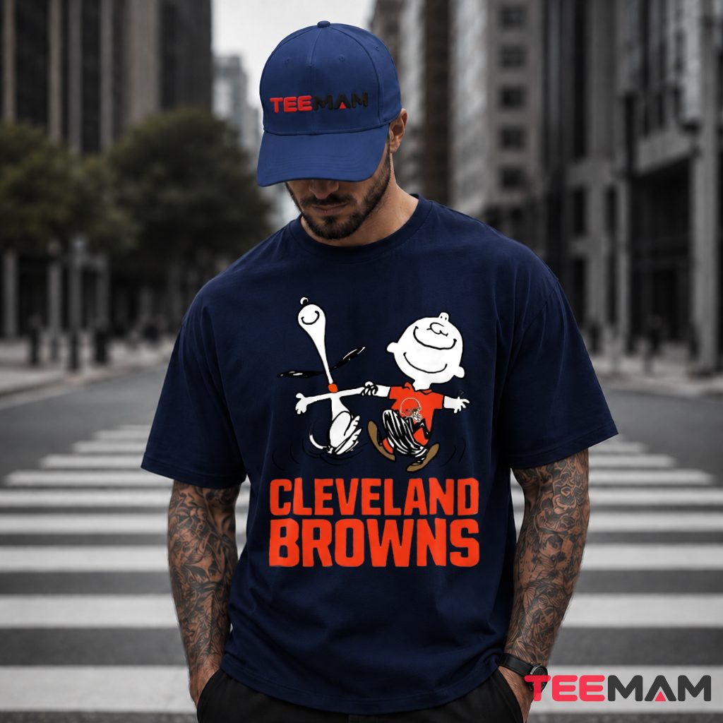 Cleveland Browns Snoopy Charlie Brown Dancing T-Shirt
