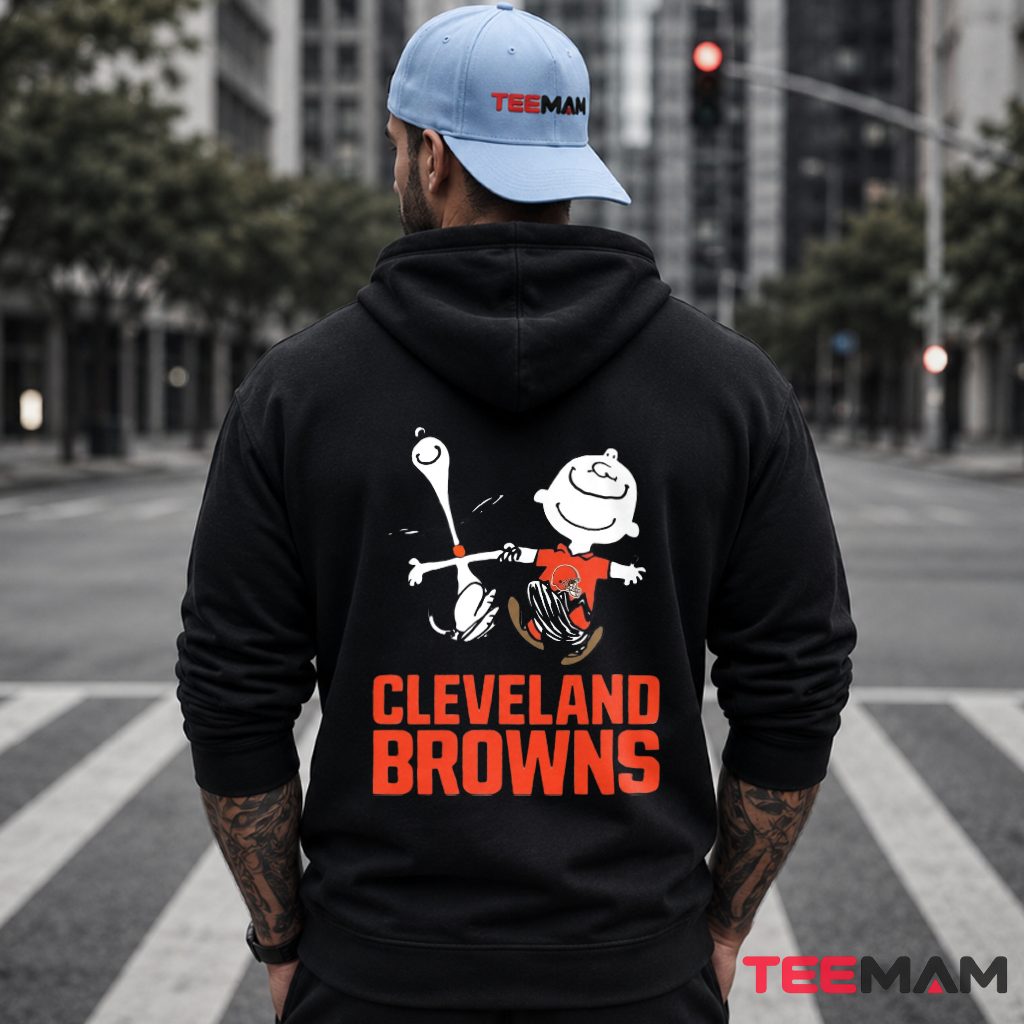 Cleveland Browns Snoopy Charlie Brown Dancing Hoodie Cleveland Browns Snoopy Charlie Brown Dancing Hoodie