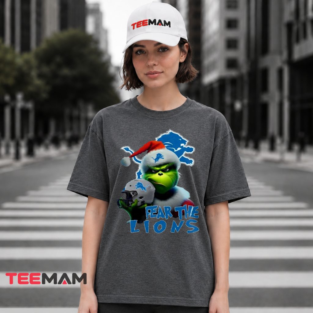 Detroit Lions Grinch Fear Helmet T-Shirt