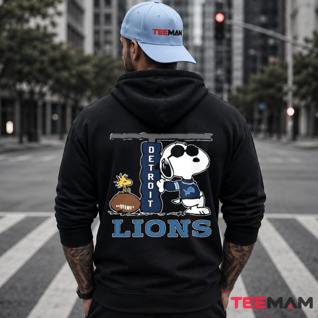 Detroit Lions Snoopy Football Cool Hoodie Detroit Lions Snoopy Football Cool Hoodie