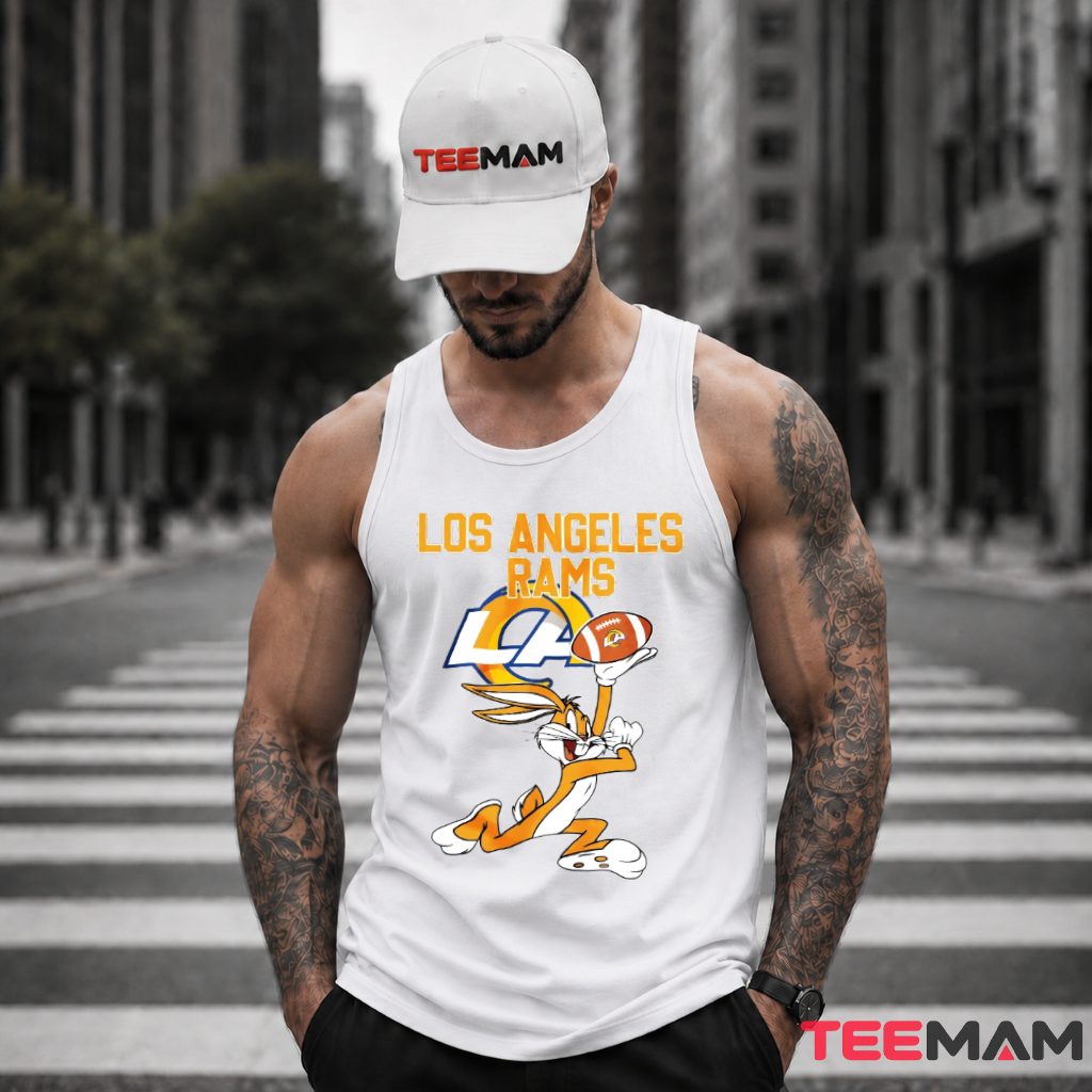 Los Angeles Rams Bugs Bunny Football Catch Tank Top Los Angeles Rams Bugs Bunny Football Catch Tank Top