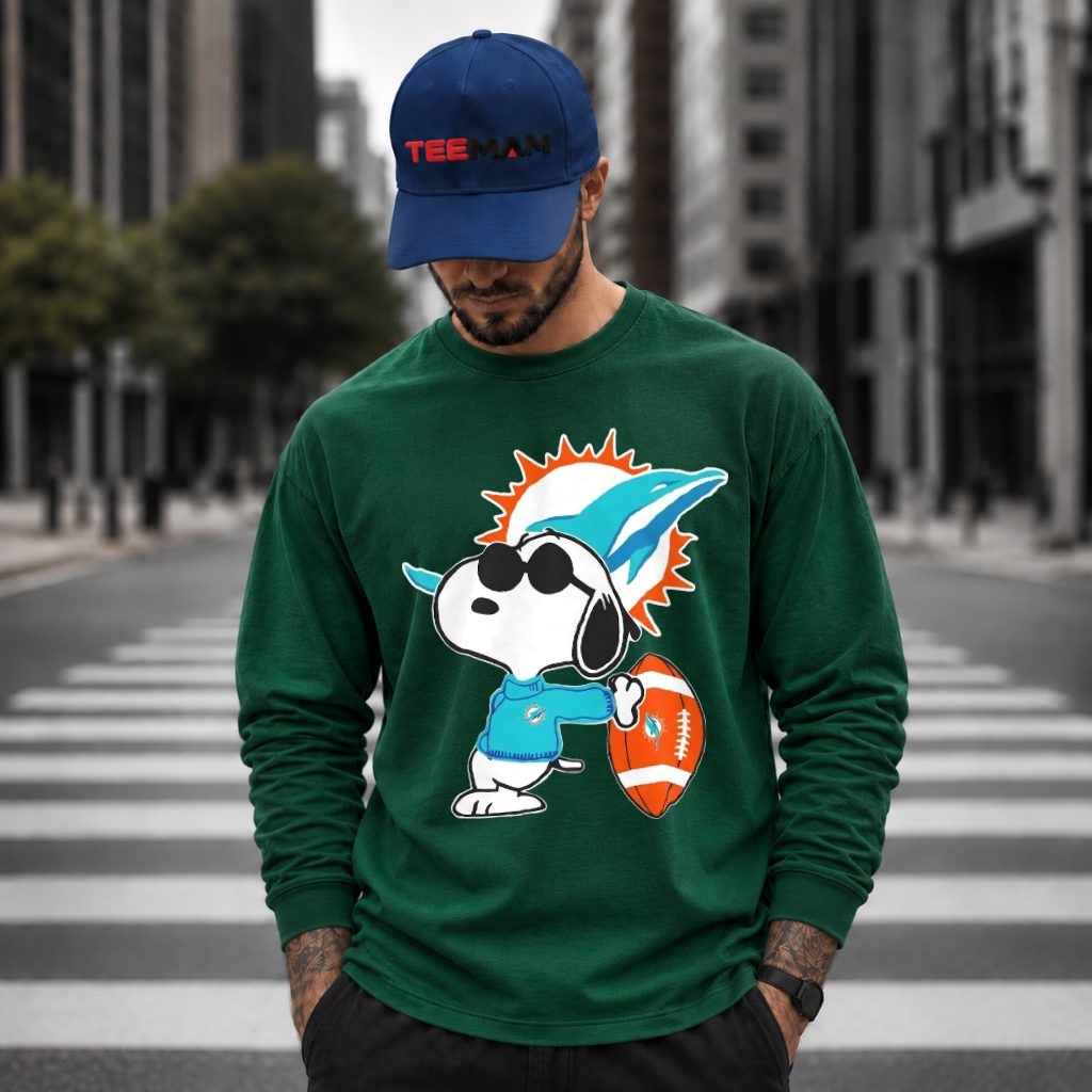 Miami Dolphins Snoopy Sunglasses Long Sleeve Miami Dolphins Snoopy Sunglasses Long Sleeve