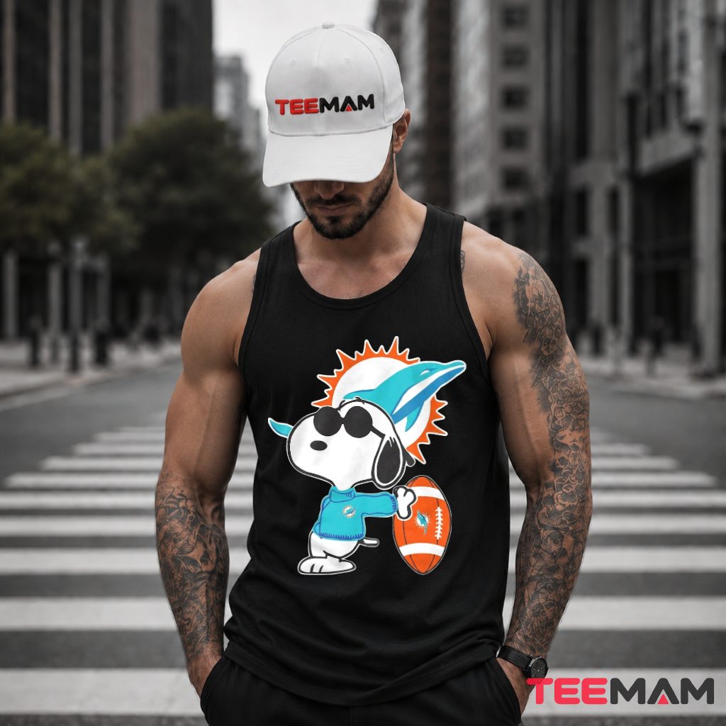 Miami Dolphins Snoopy Sunglasses Tank Top Miami Dolphins Snoopy Sunglasses Tank Top