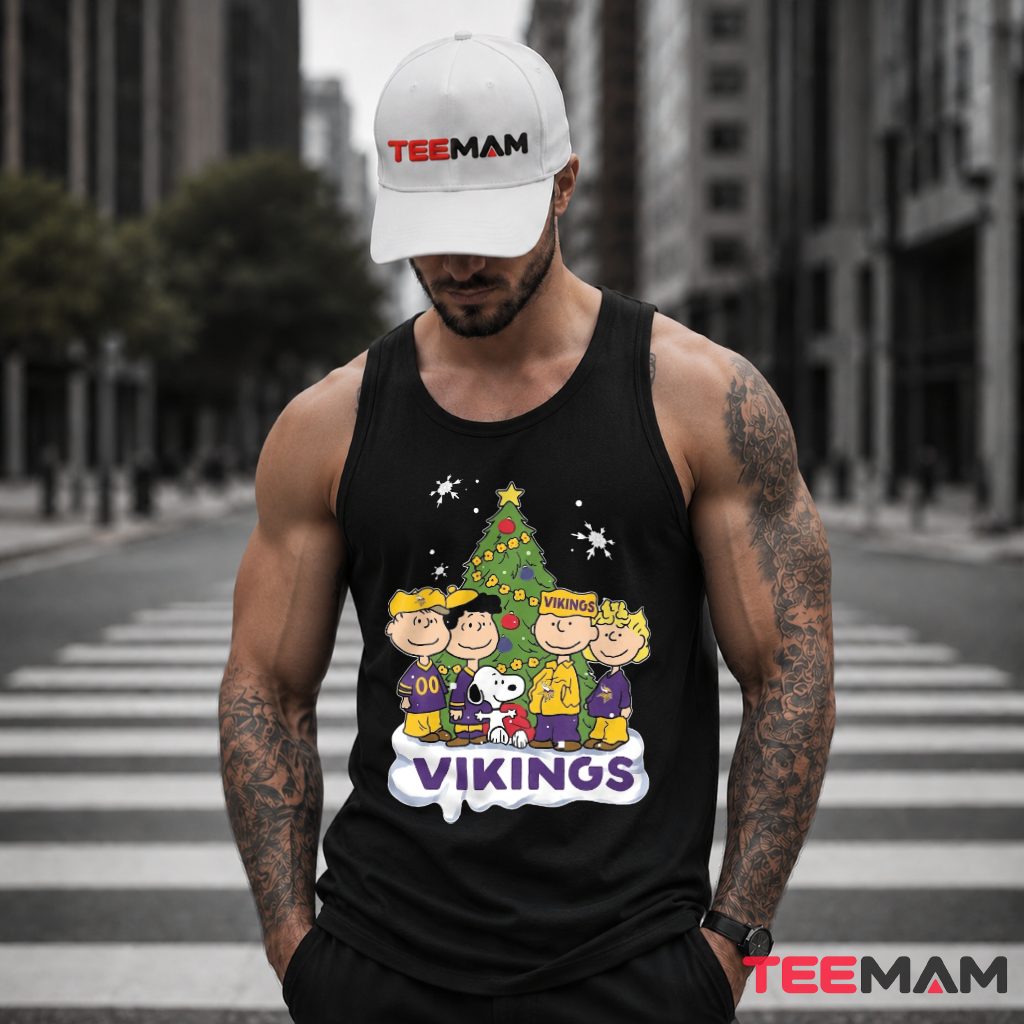 Minnesota Vikings Peanuts Christmas Tree Tank Top Minnesota Vikings Peanuts Christmas Tree Tank Top