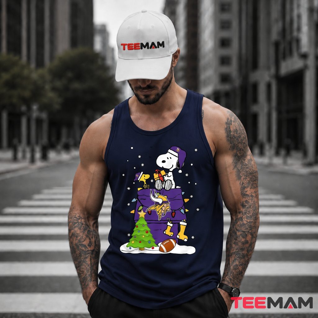 Minnesota Vikings Snoopy Chimney Christmas House Tank Top Minnesota Vikings Snoopy Chimney Christmas House Tank Top