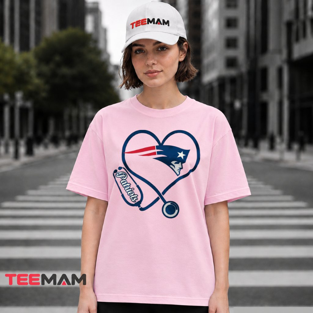 New England Patriots Nurse Heart Stethoscope T-Shirt