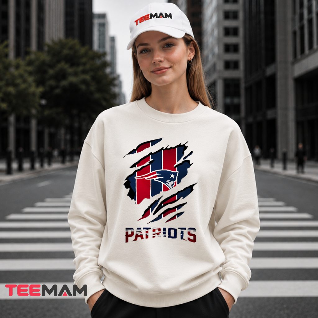 New England Patriots Ripped Claw Flag Long Sleeve New England Patriots Ripped Claw Flag Long Sleeve