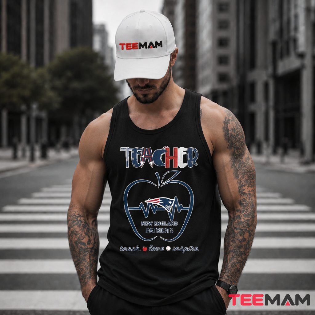 New England Patriots Teacher Apple Heartbeat Tank Top New England Patriots Teacher Apple Heartbeat Tank Top