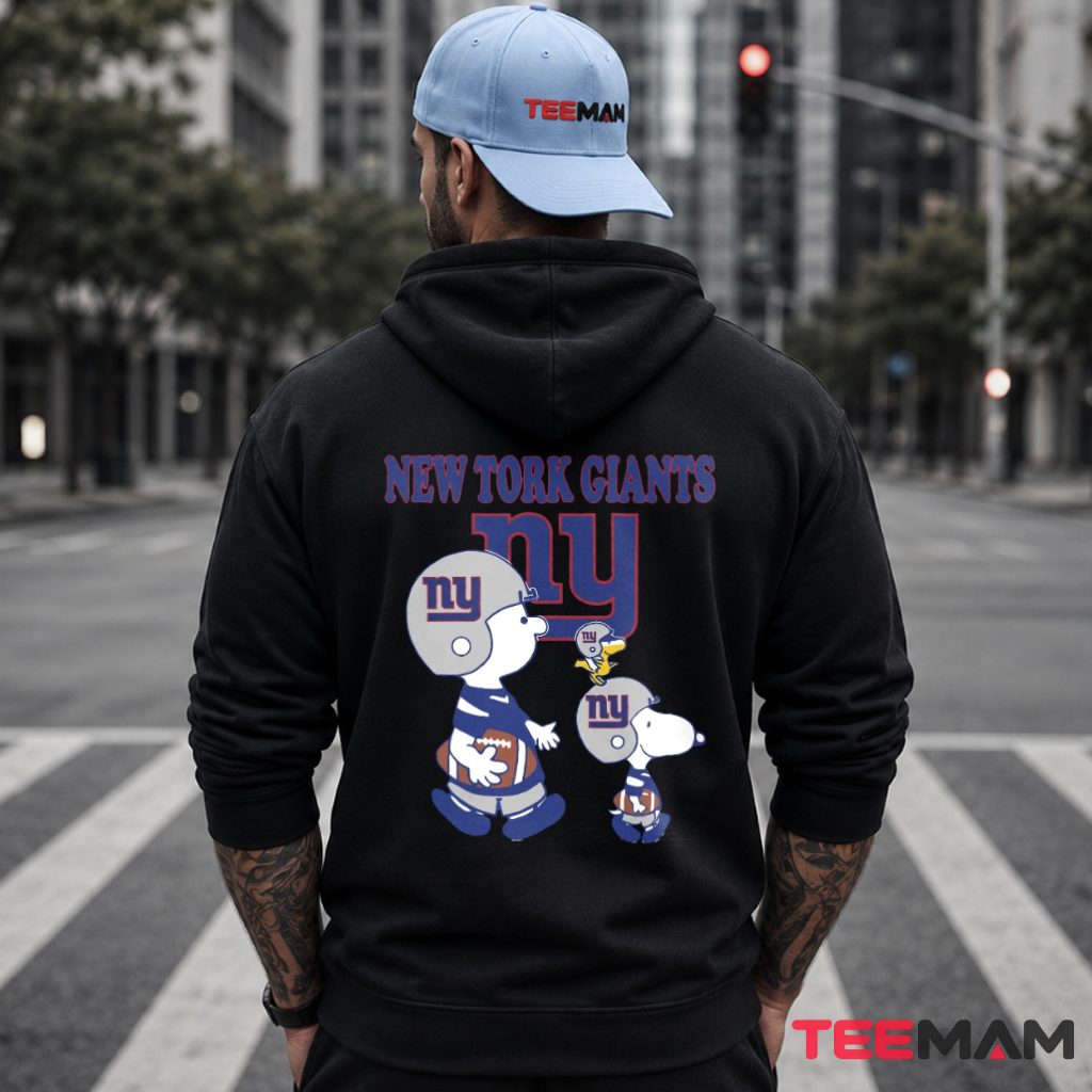 New York Giants Charlie Brown Helmet Buddies Hoodie New York Giants Charlie Brown Helmet Buddies Hoodie