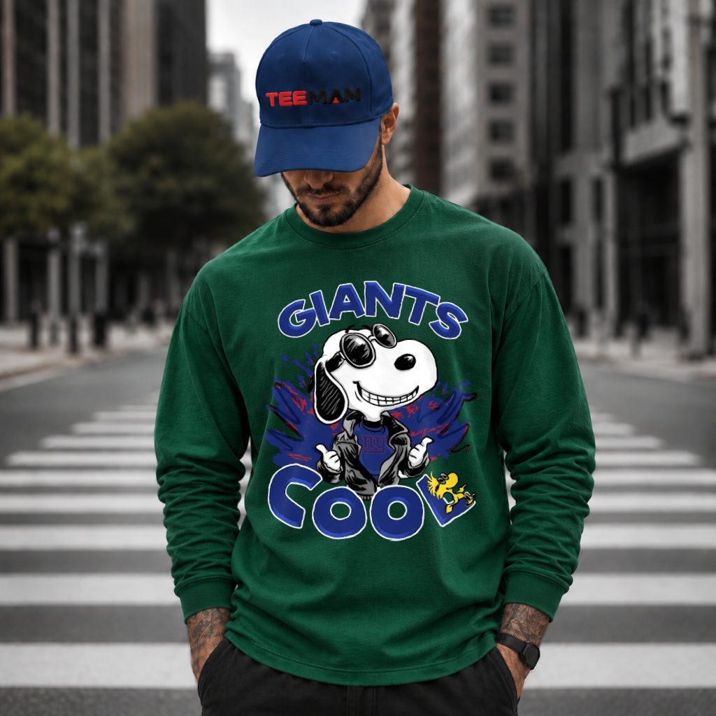 New York Giants Snoopy Cool Jacket Long Sleeve New York Giants Snoopy Cool Jacket Long Sleeve