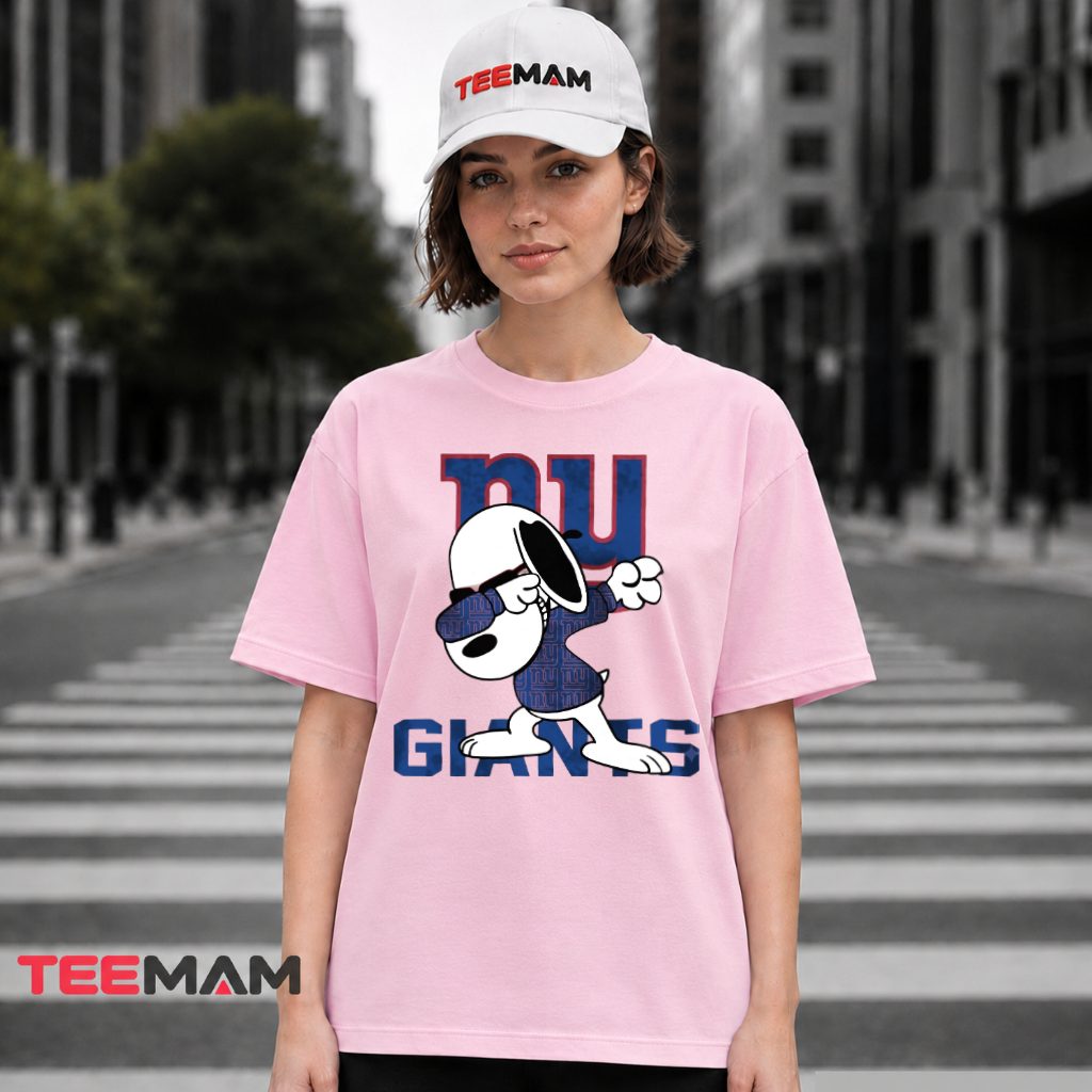 New York Giants Snoopy Dabbing Sunglasses T-Shirt