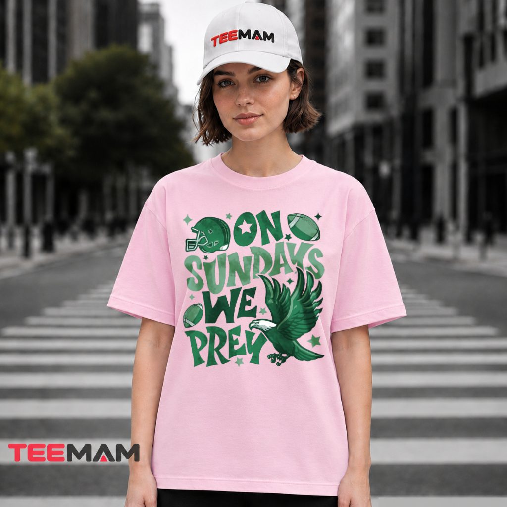 Philadelphia Eagles On Sundays We Prey T-Shirt