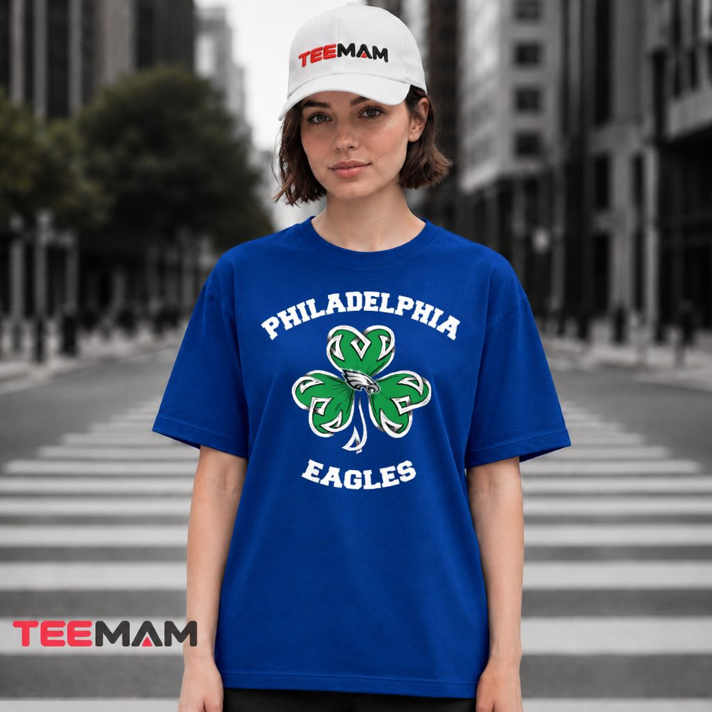 Philadelphia Eagles Snoopy Chimney Christmas Shirt