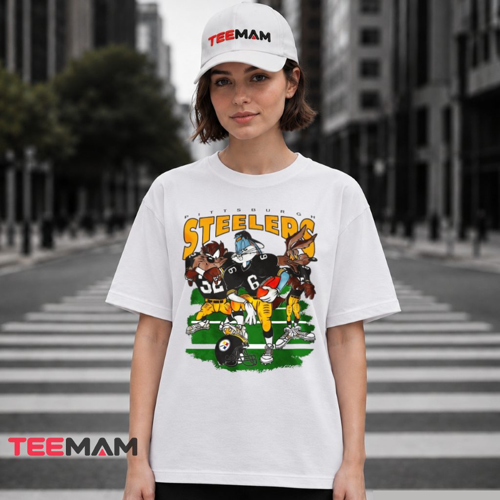 Pittsburgh Steelers Looney Tunes Football Team T-Shirt