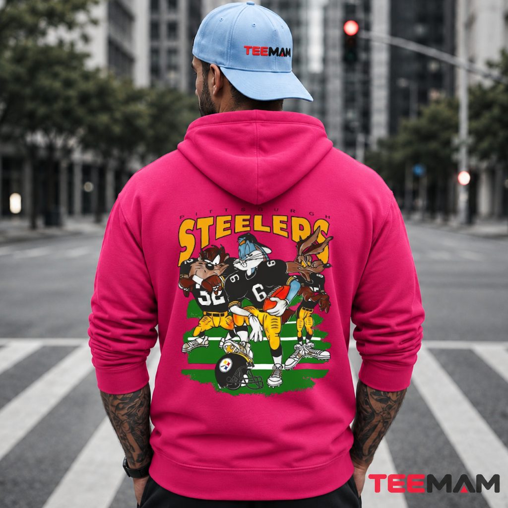 Pittsburgh Steelers Looney Tunes Football Team Hoodie Pittsburgh Steelers Looney Tunes Football Team Hoodie