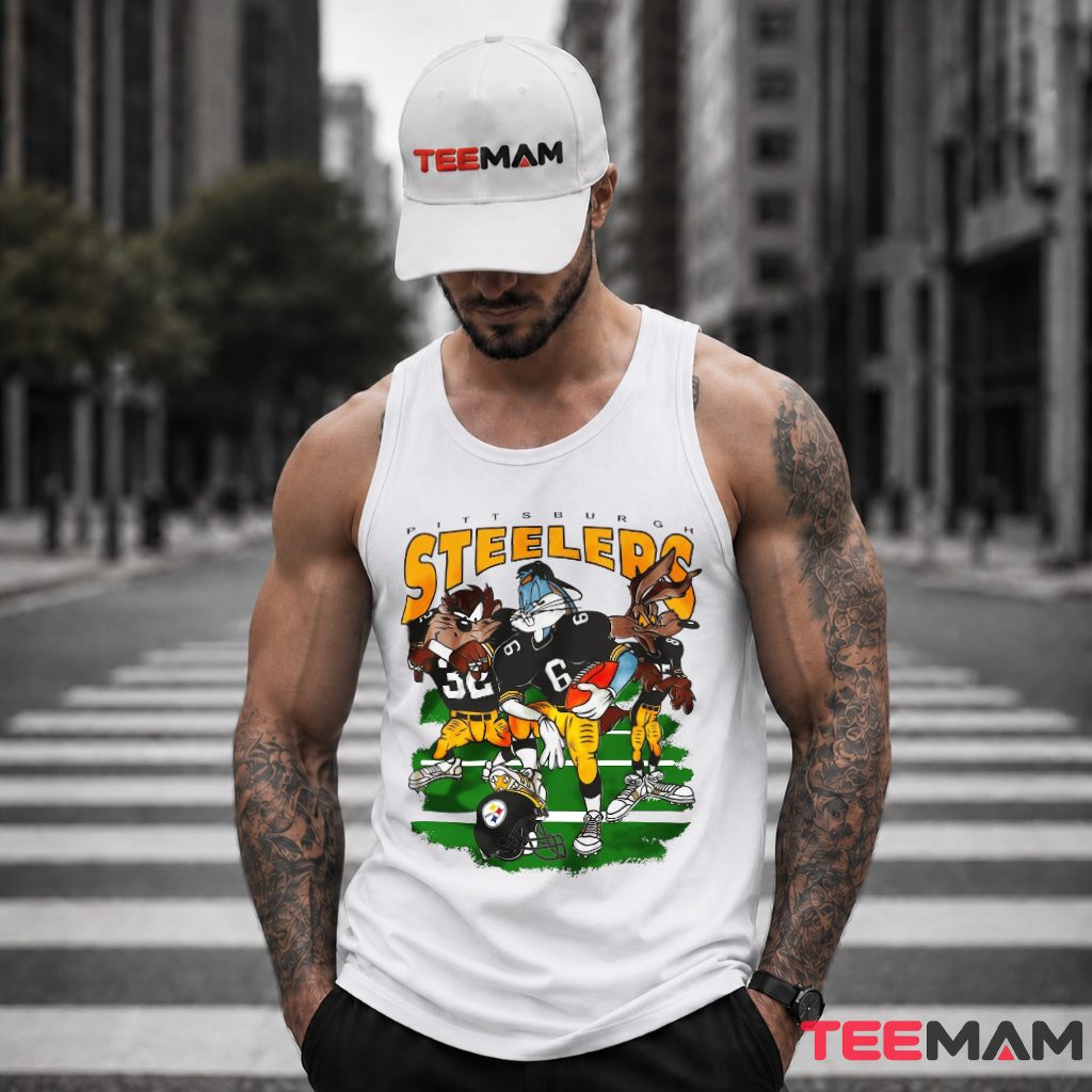 Pittsburgh Steelers Looney Tunes Football Team Tank Top Pittsburgh Steelers Looney Tunes Football Team Tank Top
