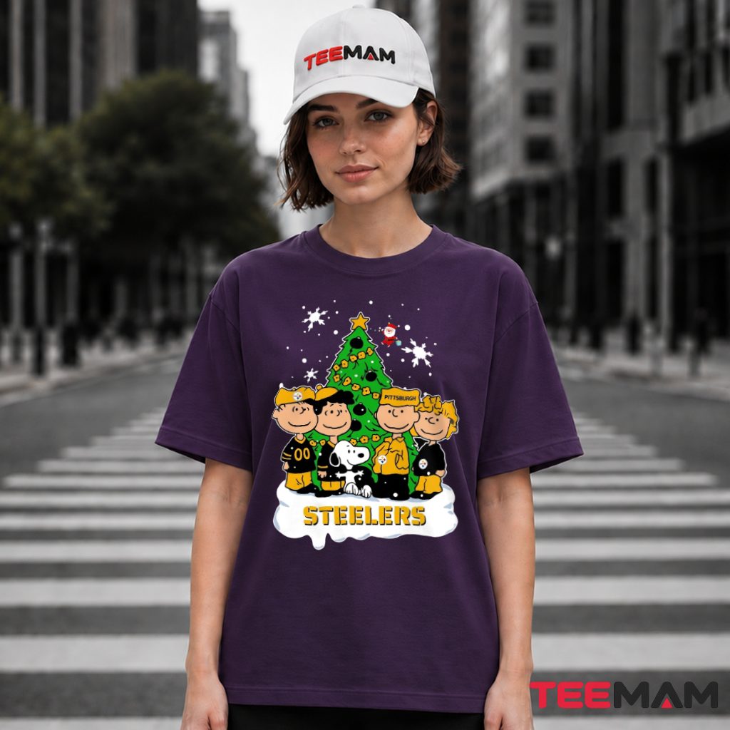 Pittsburgh Steelers Peanuts Christmas Tree T-Shirt