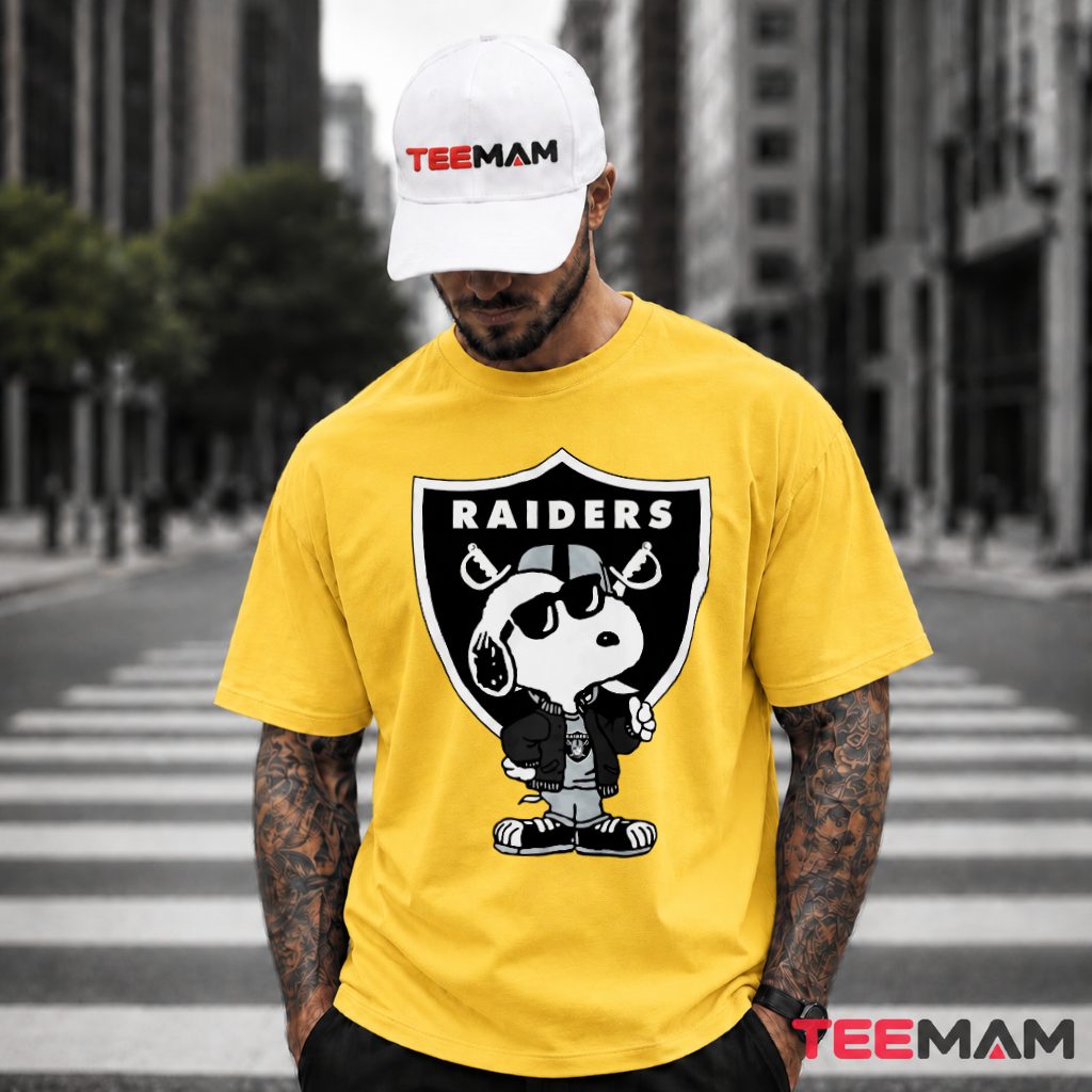 Raiders Snoopy Cool Sunglasses Shield T-Shirt