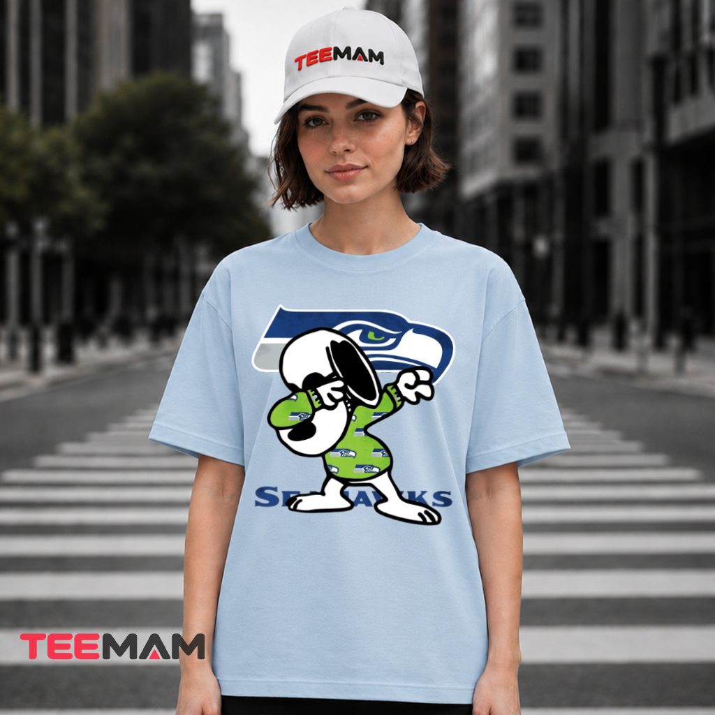 Seattle Seahawks Snoopy Dabbing Pattern T-Shirt