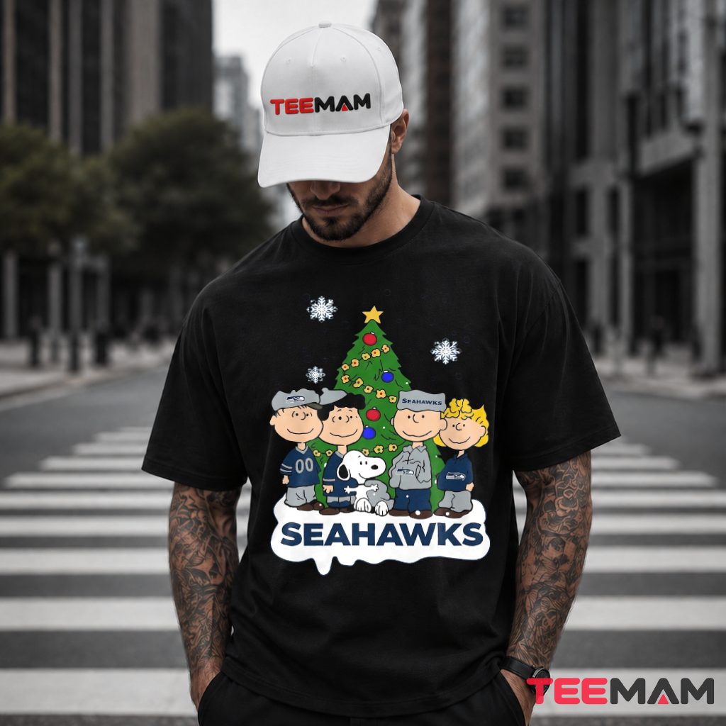 Seattle Seahawks Snoopy Peanuts Christmas Tree T-Shirt