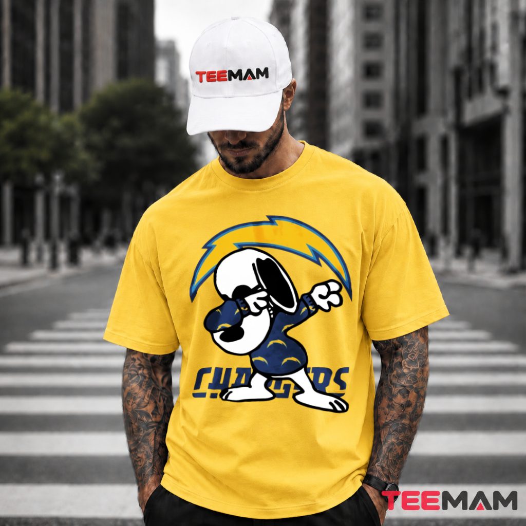 Los Angeles Chargers Snoopy Dabbing T-Shirt